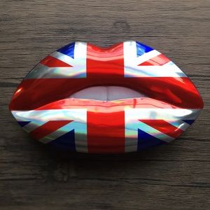 ๐ฌ๐งHP๐ฌ๐ง NWT LIMITED EDITION BRIT LIP TIN SET!!!